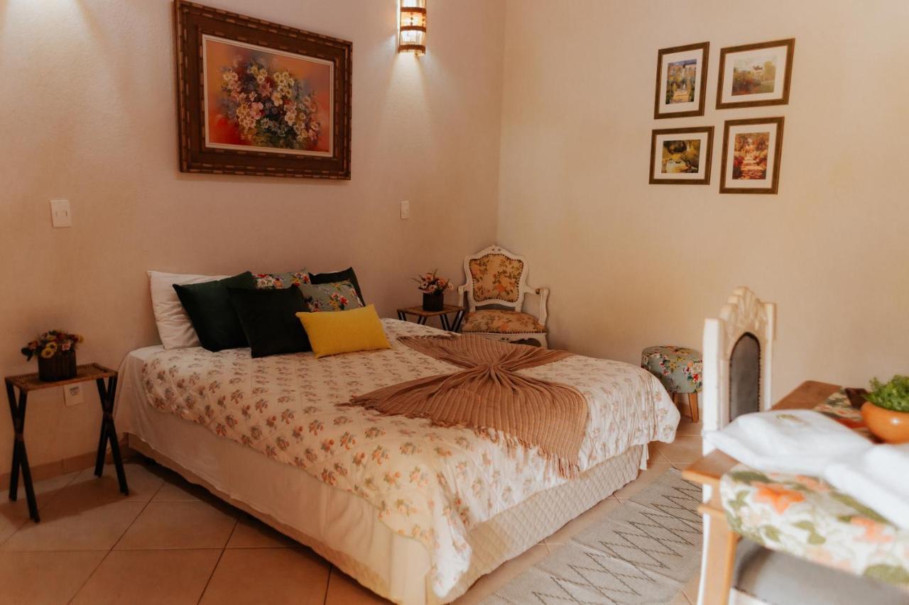 Hotel Pousada Chale Das Flores แซร์เตาซินโญ ภายนอก รูปภาพ