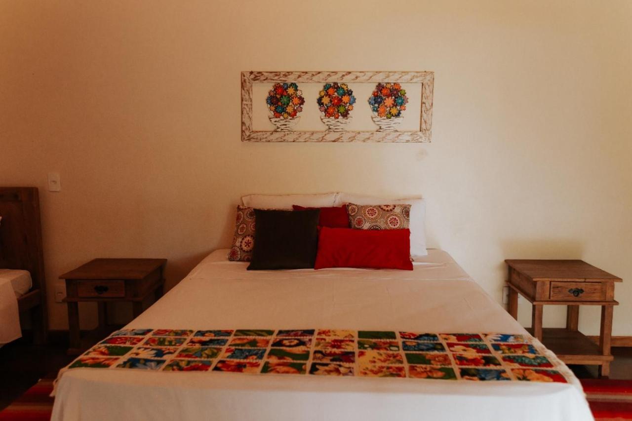 Hotel Pousada Chale Das Flores แซร์เตาซินโญ ภายนอก รูปภาพ