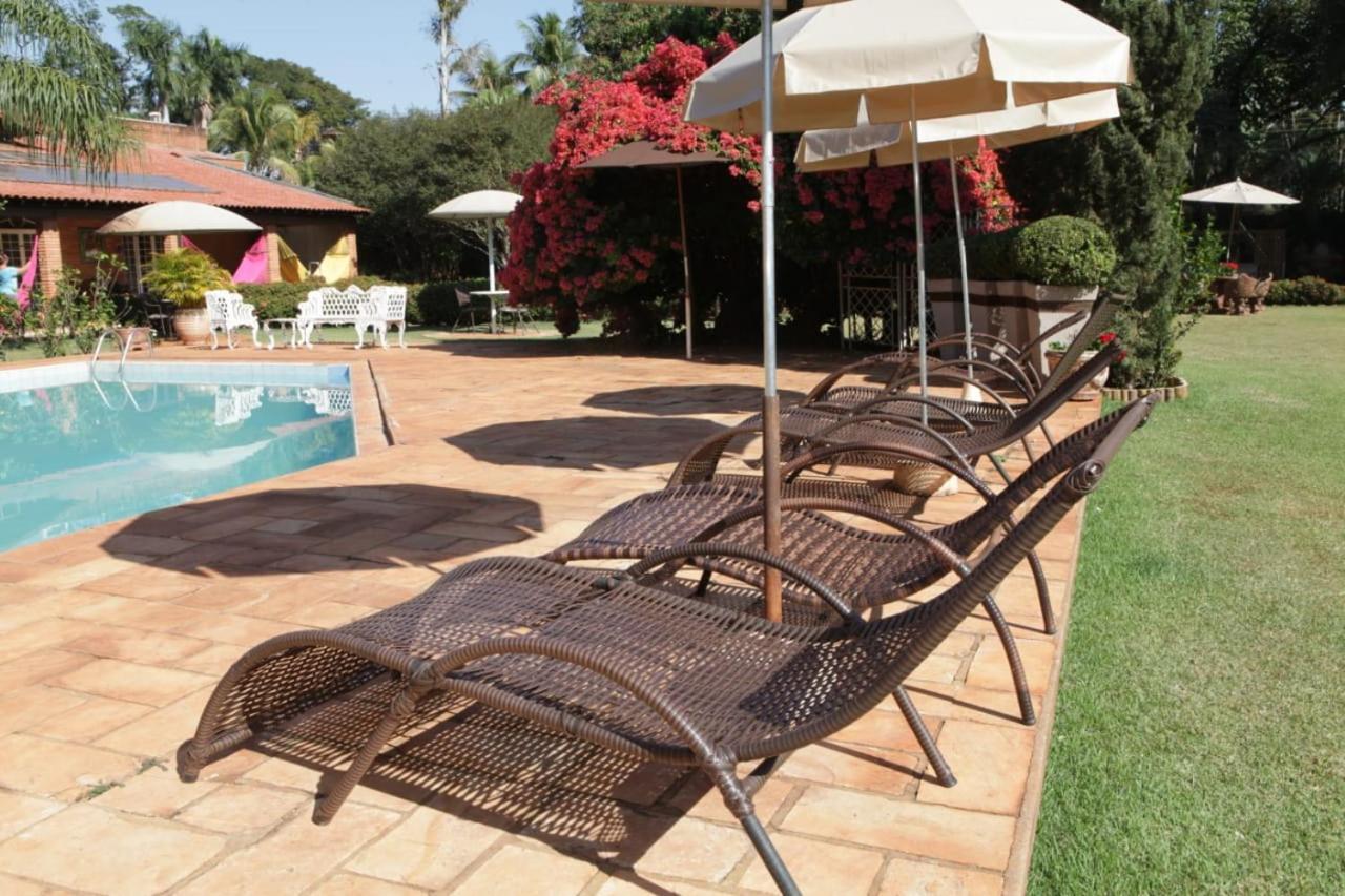Hotel Pousada Chale Das Flores แซร์เตาซินโญ ภายนอก รูปภาพ