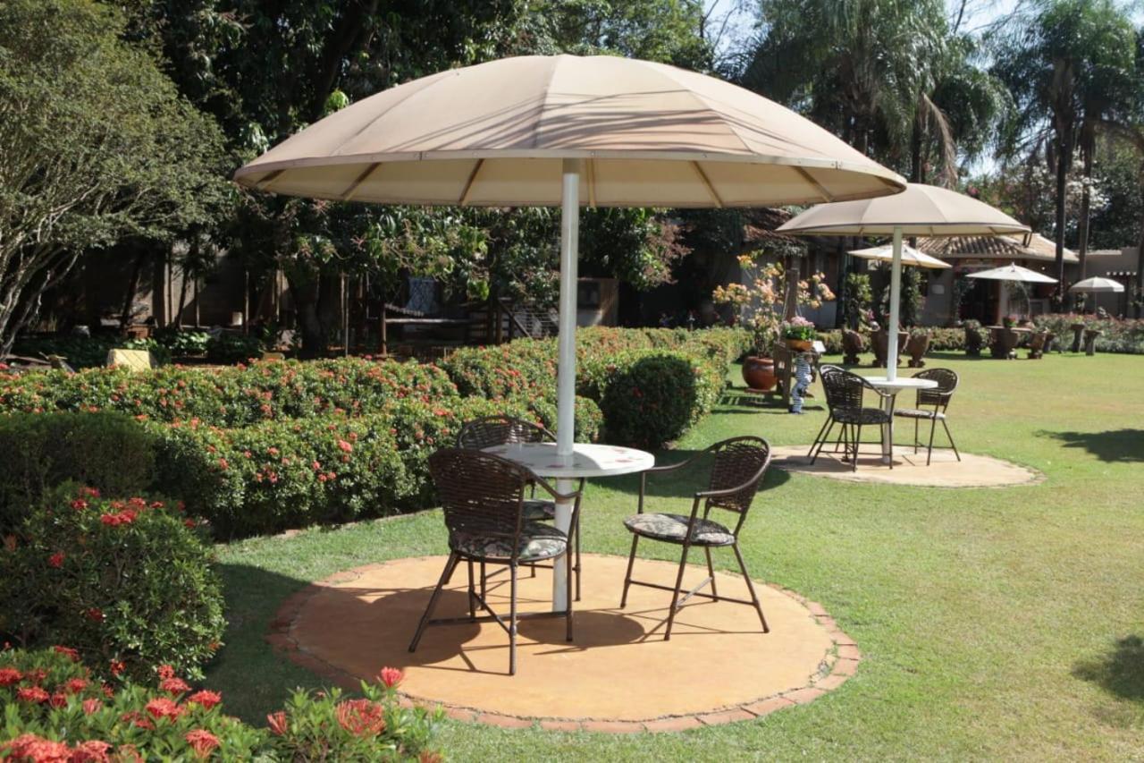 Hotel Pousada Chale Das Flores แซร์เตาซินโญ ภายนอก รูปภาพ