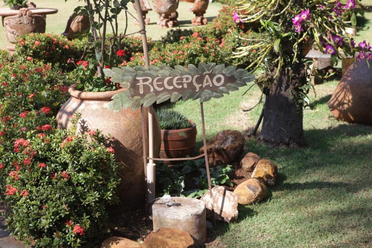 Hotel Pousada Chale Das Flores แซร์เตาซินโญ ภายนอก รูปภาพ