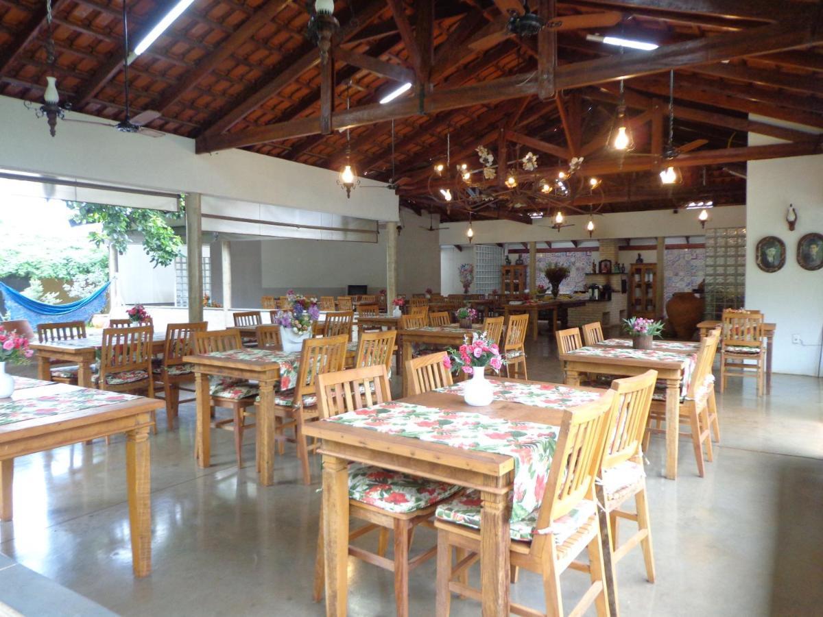 Hotel Pousada Chale Das Flores แซร์เตาซินโญ ภายนอก รูปภาพ